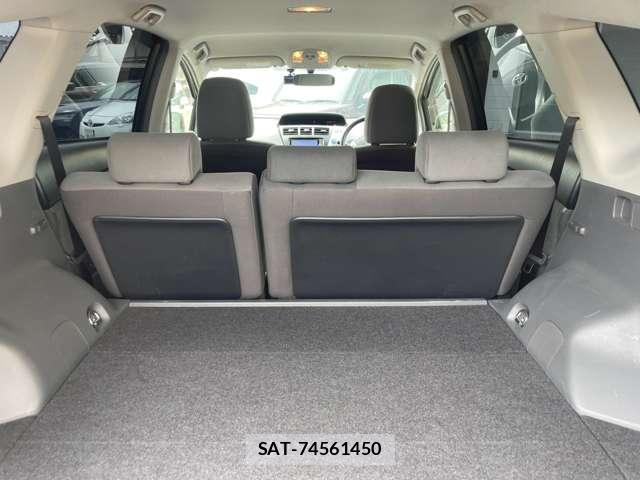 Toyota PRIUS ALPHA 2013-09 8435135-10