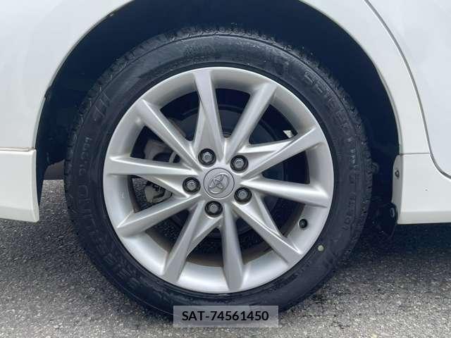 Toyota PRIUS ALPHA 2013-09 8435135-13