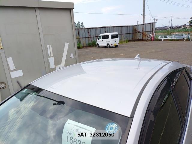 Toyota PRIUS 2017-01 8433920-6