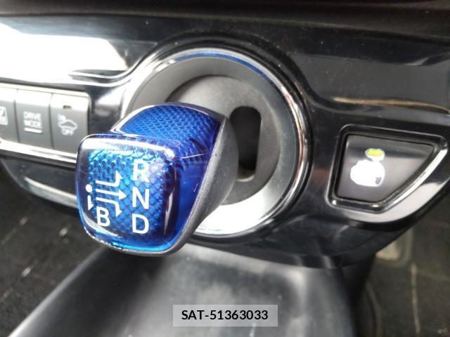 Toyota PRIUS 2016-02 8433921-11