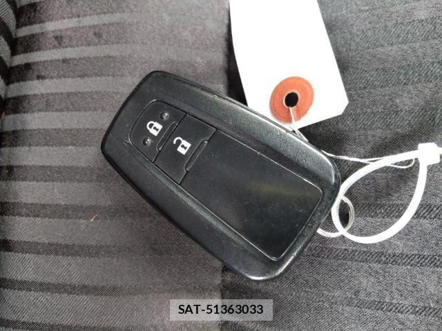 Toyota PRIUS 2016-02 8433921-14