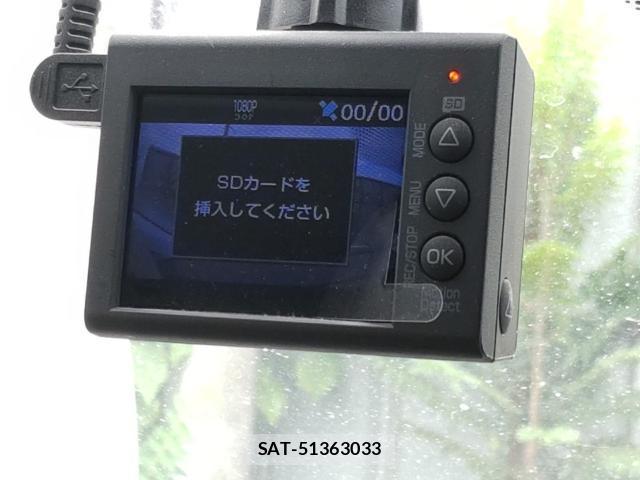 Toyota PRIUS 2016-02 8433921-16