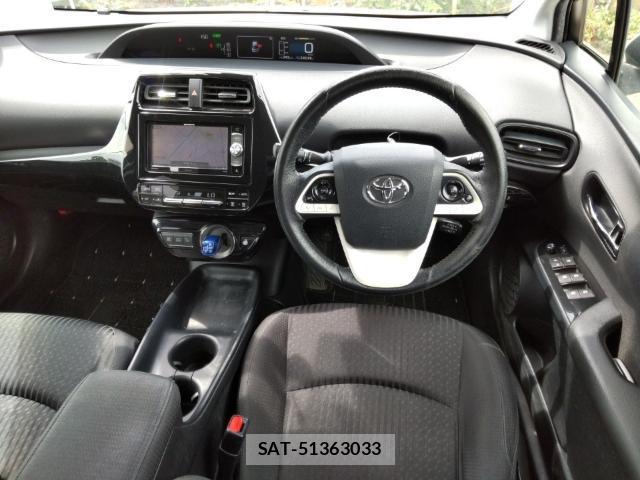 Toyota PRIUS 2016-02 8433921-2