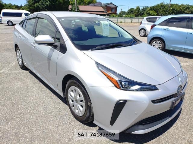 Toyota PRIUS 2021-05 8433967-3