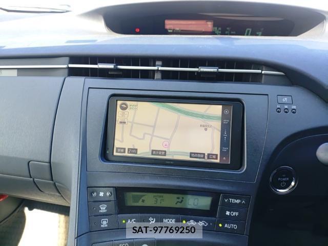 Toyota PRIUS 2011-07 8434181-10