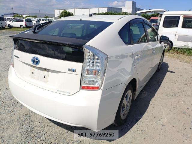 Toyota PRIUS 2011-07 8434181-4