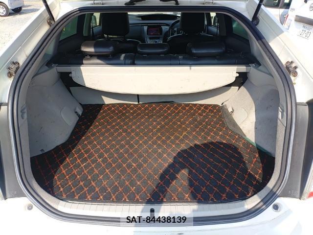 Toyota PRIUS 2013-07 8434182-7