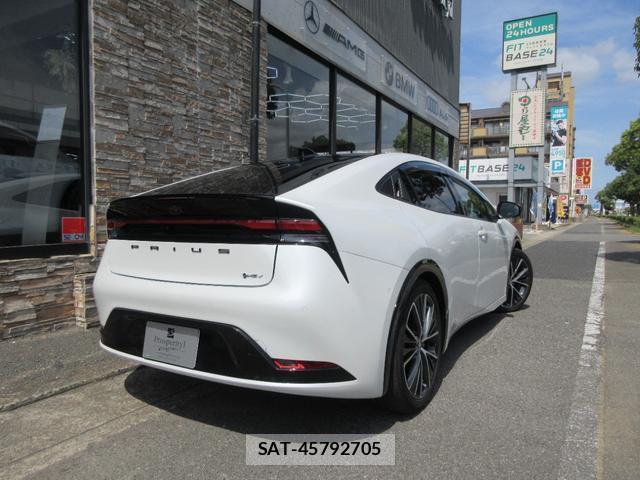 Toyota PRIUS 2024-10 8434286-1