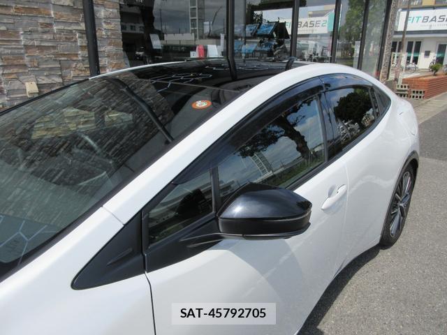 Toyota PRIUS 2024-10 8434286-11