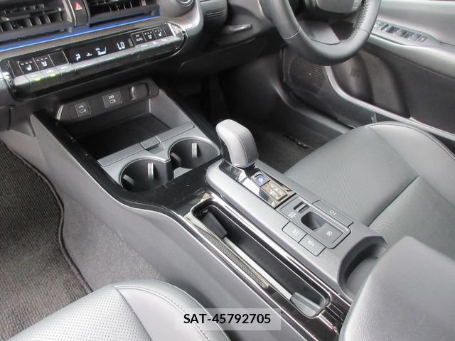 Toyota PRIUS 2024-10 8434286-15