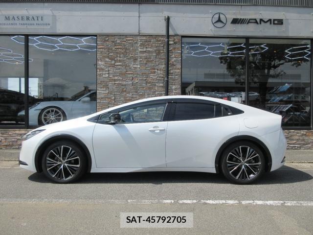 Toyota PRIUS 2024-10 8434286-3