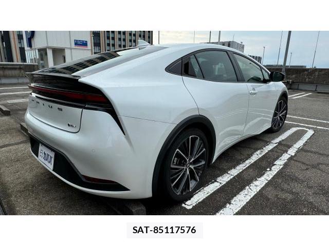 Toyota PRIUS 2023 8434304-17