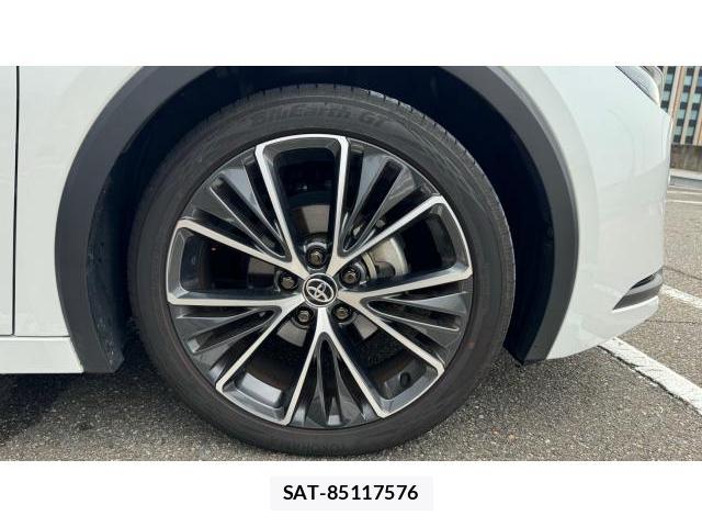 Toyota PRIUS 2023 8434304-7