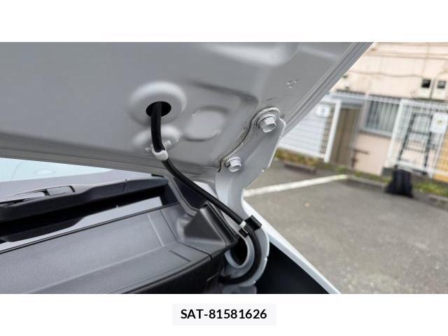 Toyota PRIUS 2024-11 8434510-12