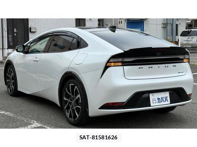 Toyota PRIUS 2024-11 8434510-16