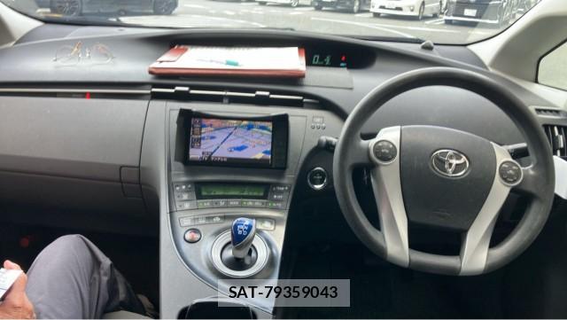 Toyota PRIUS 2010-08 8434742-2