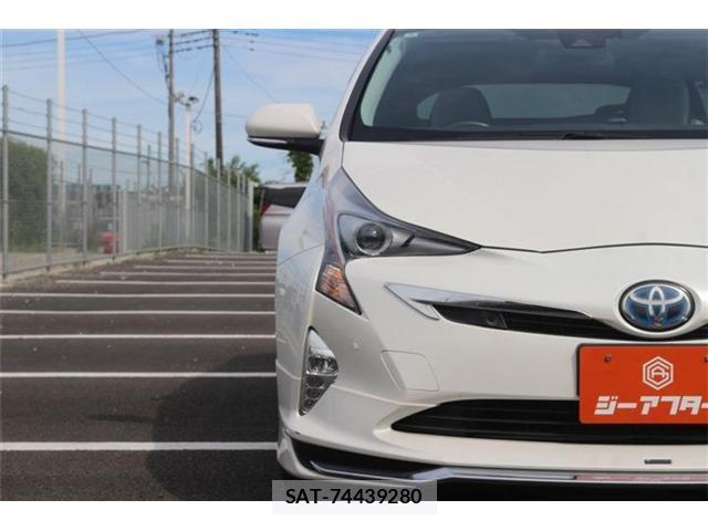 Toyota PRIUS 2016-03 8434939-15