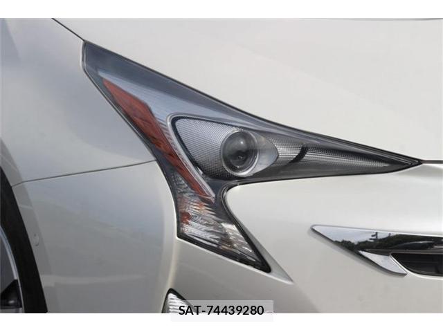 Toyota PRIUS 2016-03 8434939-16