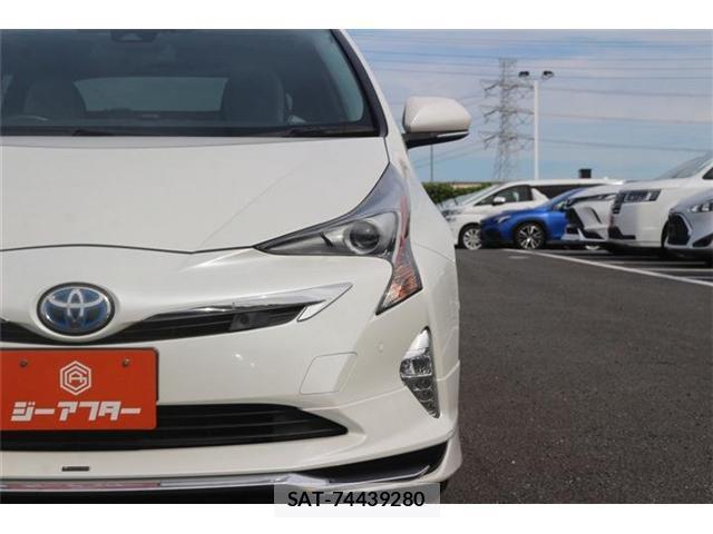 Toyota PRIUS 2016-03 8434939-17