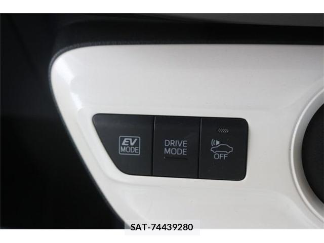 Toyota PRIUS 2016-03 8434939-5