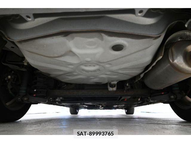 Toyota PRIUS 2013-06 8435096-12