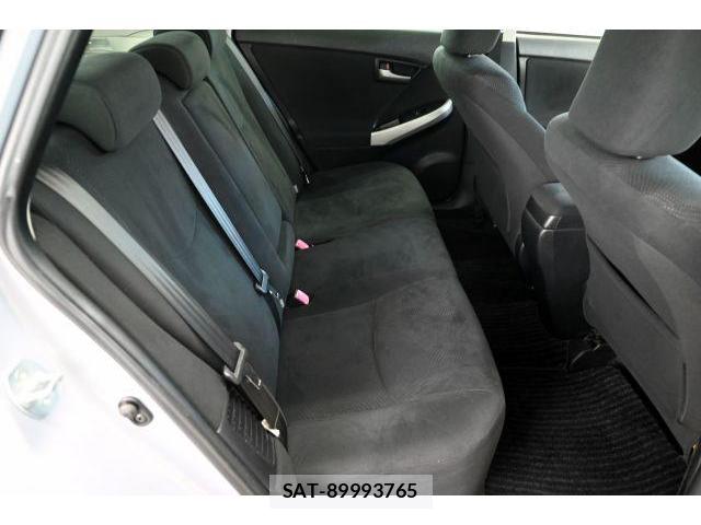 Toyota PRIUS 2013-06 8435096-8
