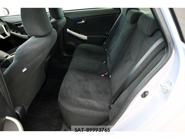 Toyota PRIUS 2013-06 8435096-9