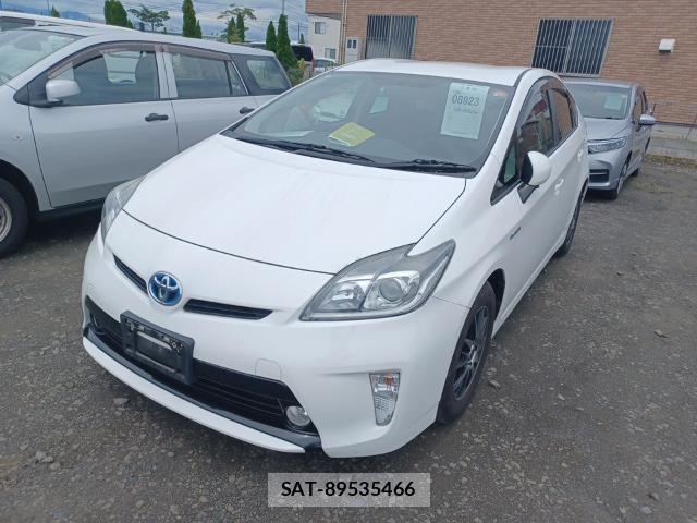Toyota PRIUS 2014-07 8435239-0