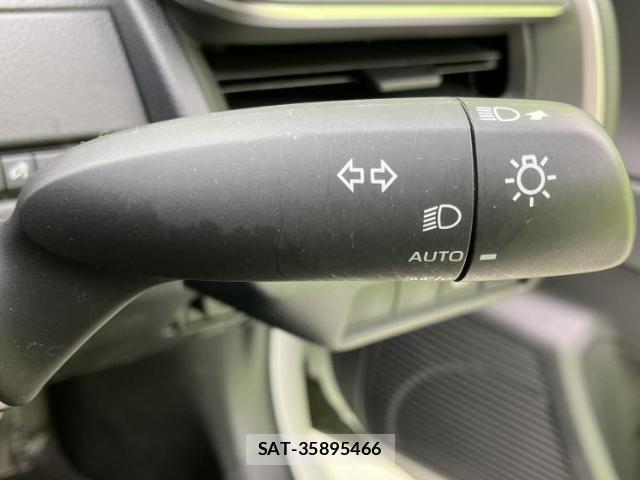 Toyota PRIUS 2023-07 8435288-15