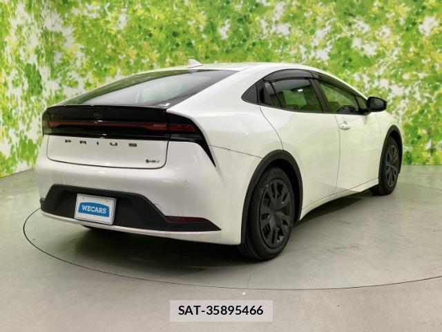 Toyota PRIUS 2023-07 8435288-2