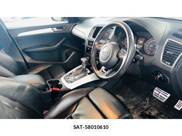 Audi Q5 2012-11 8434324-10