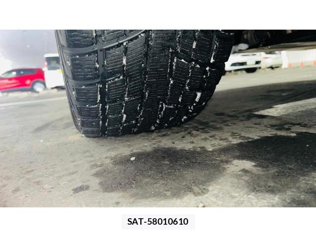 Audi Q5 2012-11 8434324-9