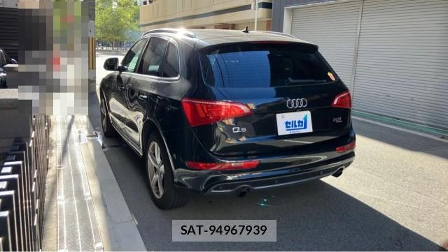 Audi Q5 2010-10 8434717-13