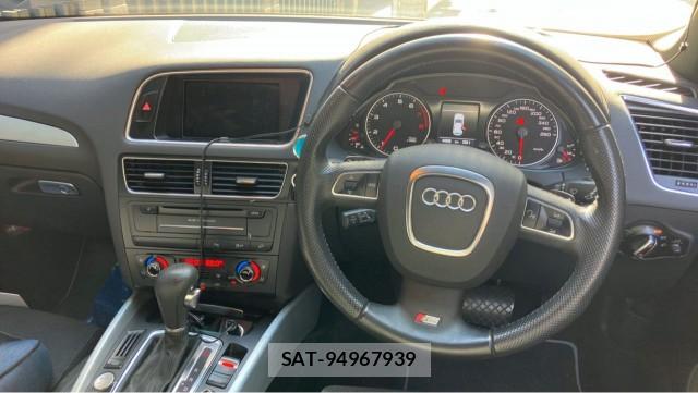 Audi Q5 2010-10 8434717-16