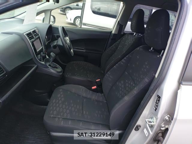 Toyota RACTIS 2015-08 8435266-15