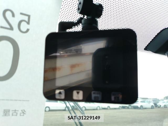 Toyota RACTIS 2015-08 8435266-16