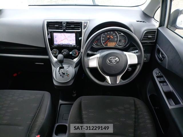 Toyota RACTIS 2015-08 8435266-2