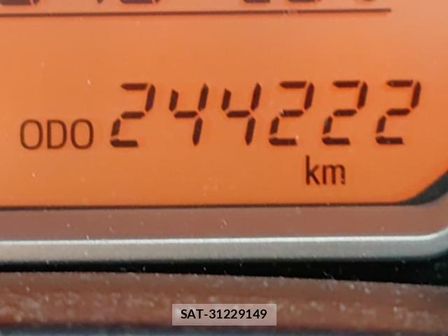 Toyota RACTIS 2015-08 8435266-9
