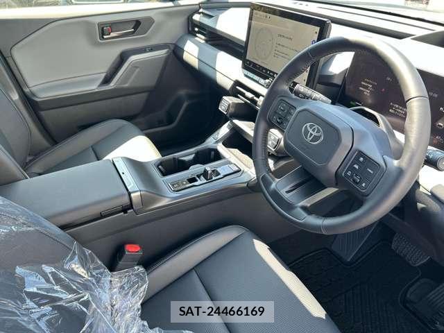 Toyota RAV4 2026-07 8434124-2