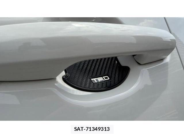 Toyota RAV4 2023 8434506-6