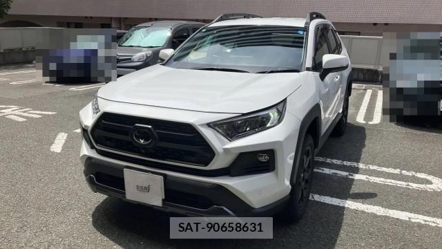 Toyota RAV4 2022-05 8434704-11