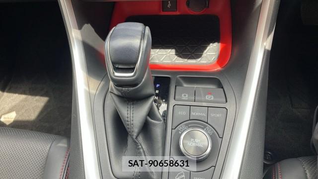 Toyota RAV4 2022-05 8434704-14