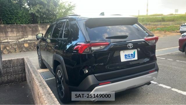 Toyota RAV4 2020-03 8434735-13