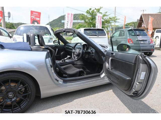 Mazda ROADSTER 2012-09 8435153-11