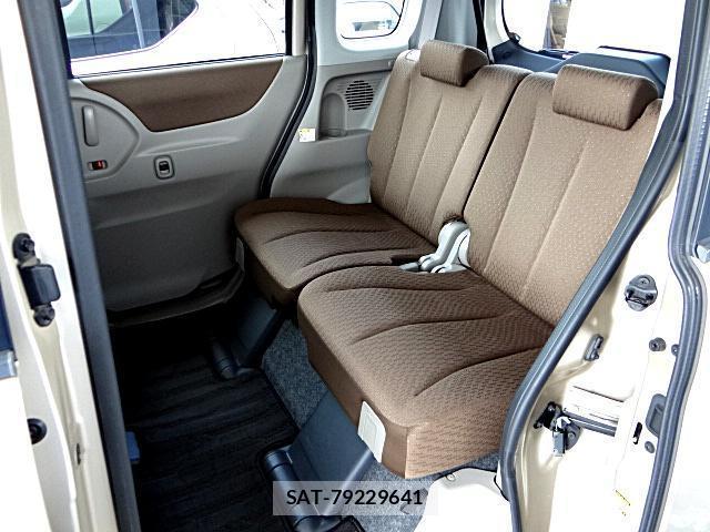 Nissan ROOX 2012-01 8435253-16