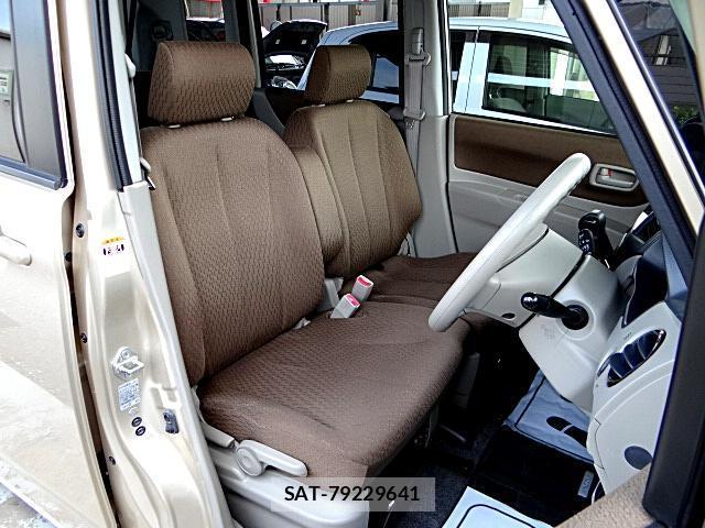 Nissan ROOX 2012-01 8435253-4