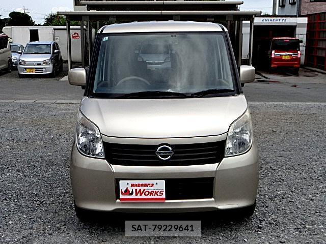 Nissan ROOX 2012-01 8435253-8