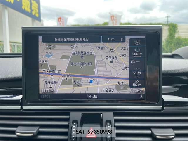 Audi RS7 2013-12 8435137-12