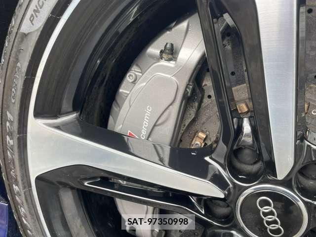 Audi RS7 2013-12 8435137-3