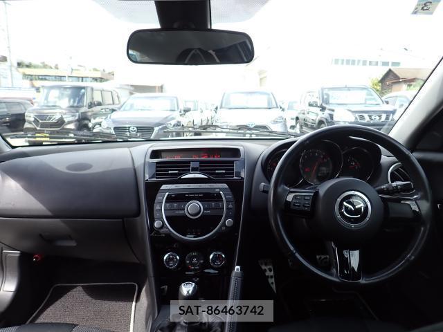 Mazda RX-8 2008-03 8433850-2